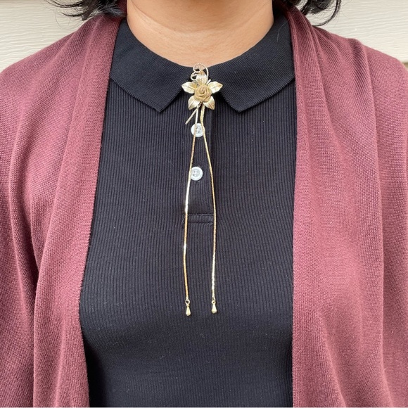 Gold Flower Style Bolo Necklace - Picture 1 of 13
